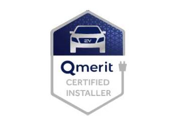 Qmerit certified installer icon with car